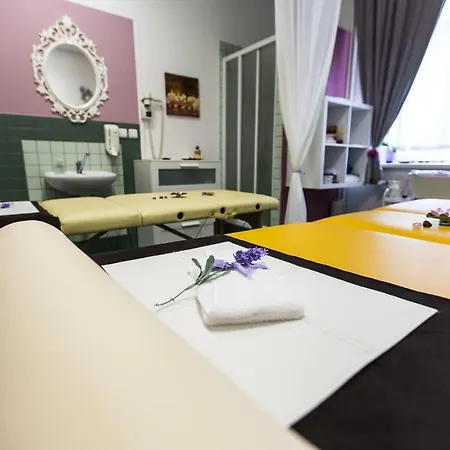Pensión Alfa 3*