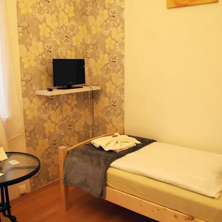 Guest house Alfa 3*